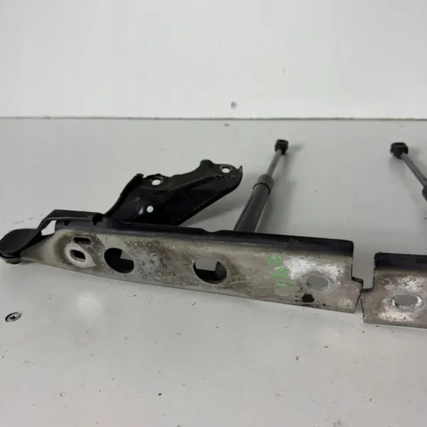 Paire de Charnières de Capot OEM JPF4G8823301D image 8