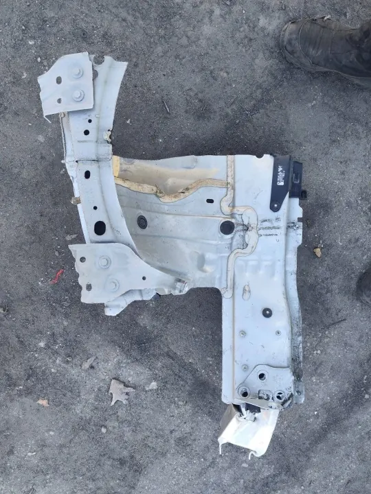 Mercedes B-luokka W247 Etuosa Vasen Neljännespalkki OEM W247BKLASACWIARTKA image 3