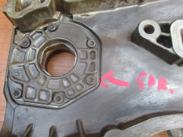 OPEL 1.0 1.2 1.4 Täckning Pumpa olja 55556309 image 6