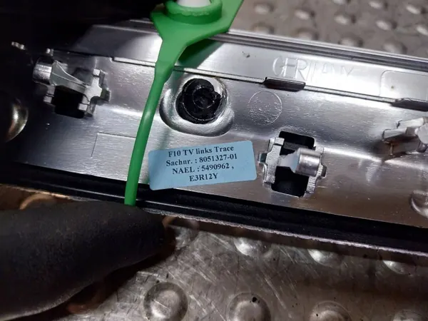 OEM S26372381 Ovenkoriste Vasen Etu BMW 5 F10 M5 image 3
