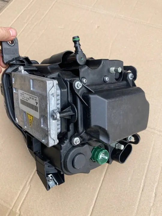 FIAT 500 Farol Xenon Direito OEM 51844936 image 8