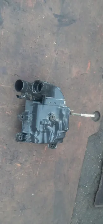 Ilmansuodatinkotelo Citroen DS4 2020 OEM 9828002080 image 3