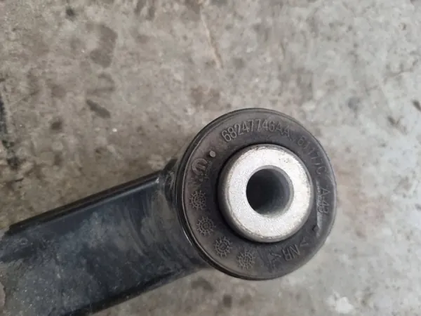 Ylä taka jousitusvarsi OEM 68247740AA Jeep Wrangler JL image 3