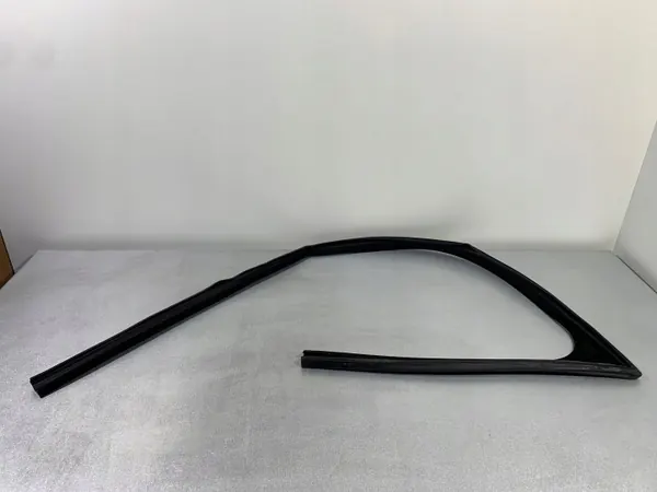 Joint de vitre avant FBZ18722 pour Jaguar F-Pace 2019 image 2