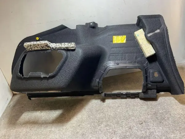 BMW I4 G26 Kofferbakvoering OEM 9871062 - Gebruikt image 2