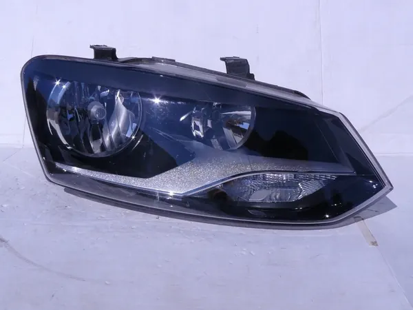Farol Dianteiro Direito VW Polo V image 2