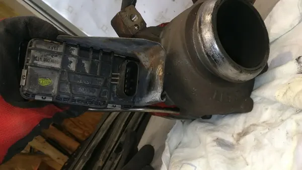 Turbina MERCEDES W211 2.2 CDI 6460900080 image 8