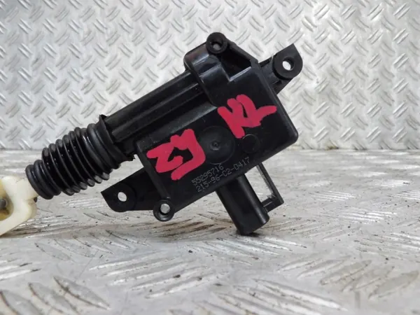 Jeep Grand Cherokee ZJ bakluckelåsaktuator OEM 55295716 image 4