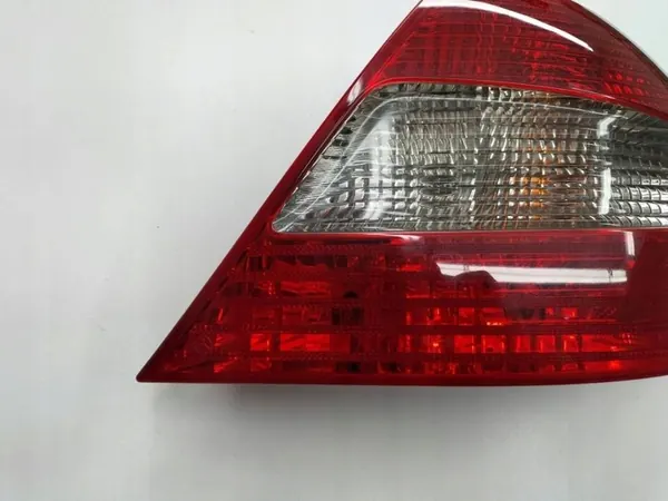 Rechter achterlicht Mercedes CLK W209 A2098201664 image 2