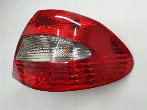 Rechter achterlicht Mercedes CLK W209 A2098201664 image 6