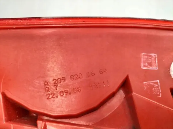 Rechter achterlicht Mercedes CLK W209 A2098201664 image 8