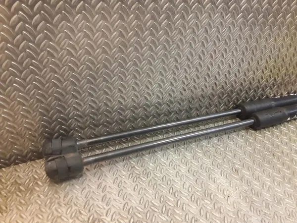 Mercedes-Benz A W169 Vänster Baklucka Dämpare OEM image 2