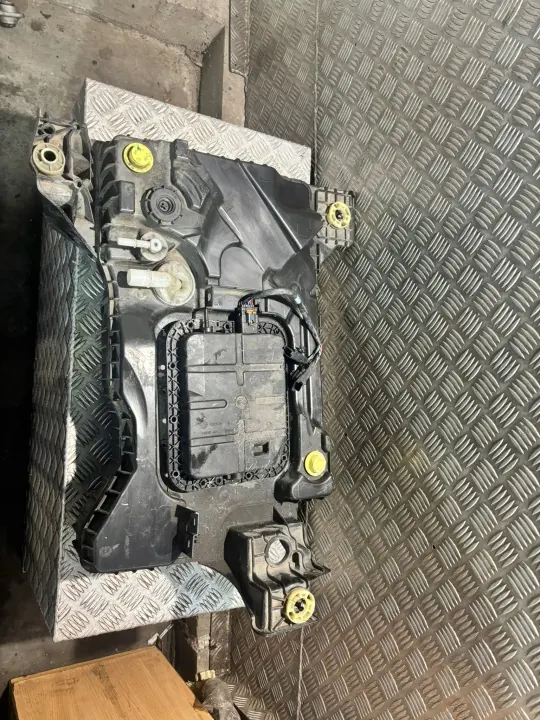 Pompe et réservoir AdBlue OEM 9826092180 Peugeot image 2