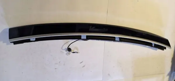 Spoiler coffre Mercedes-Benz C W205 2018 OEM A2057700900 image 2