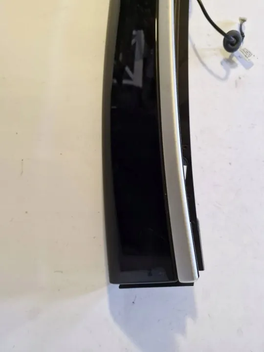 Spoiler coffre Mercedes-Benz C W205 2018 OEM A2057700900 image 3