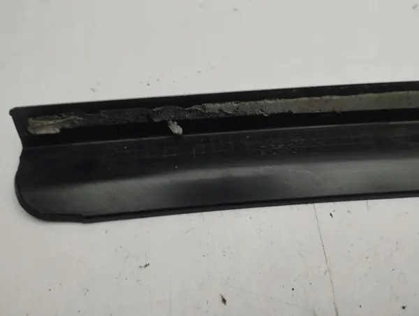 OEM 9801546 Joint de vitre arrière côté droit image 6