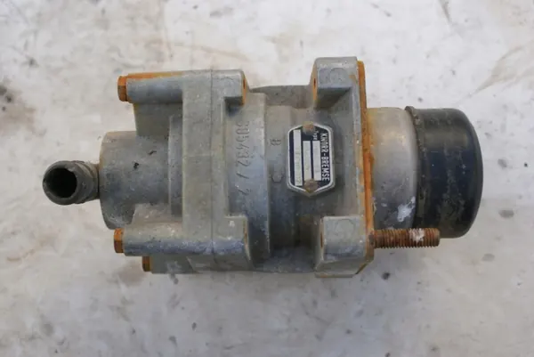 Broms huvudventil Knorr-Bremse MB4811 för MAN L2000 image 2