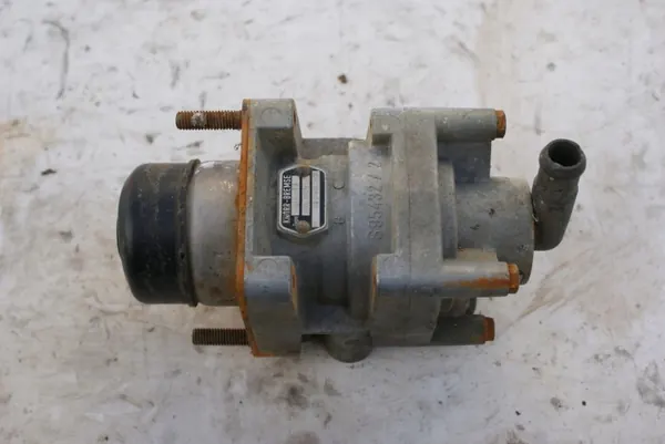 Broms huvudventil Knorr-Bremse MB4811 för MAN L2000 image 3