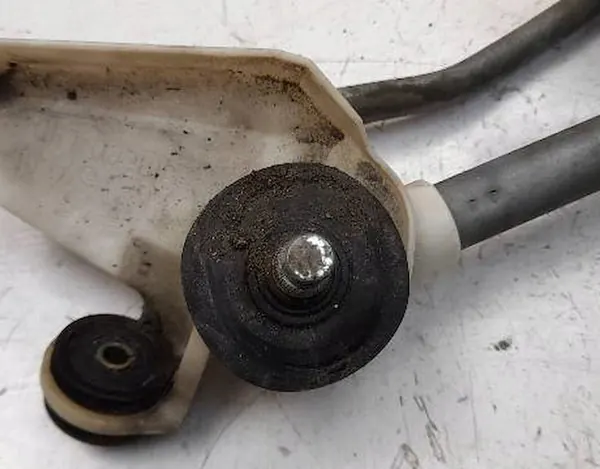 Scheibenwischermotor + Getriebe (Vorne) Nissan Micra III image 2