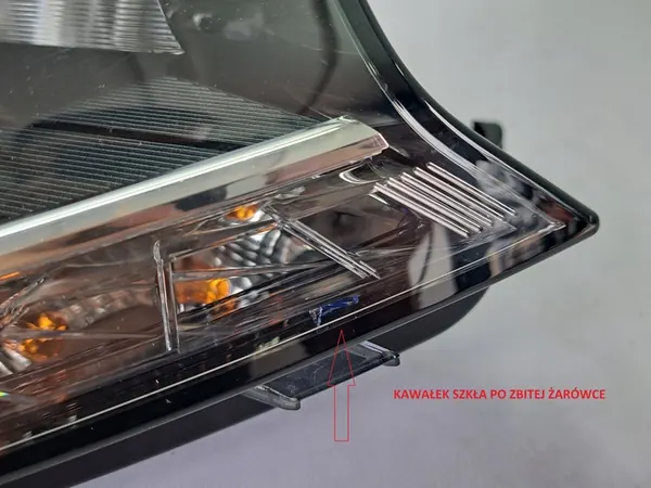 Lâmpada LED Direita Fabia III Lift image 8