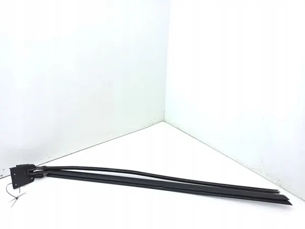 Oikea ikkunatiiviste Coupe Mercedes-Benz CLK A209 C209 A2097200424 image 2