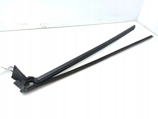 Oikea ikkunatiiviste Coupe Mercedes-Benz CLK A209 C209 A2097200424 image 9