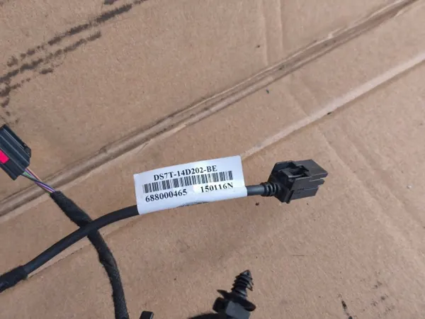 Port USB Lecteur Carte SD Ford Mondeo MK5 OEM BT4T-14F014-AE image 7