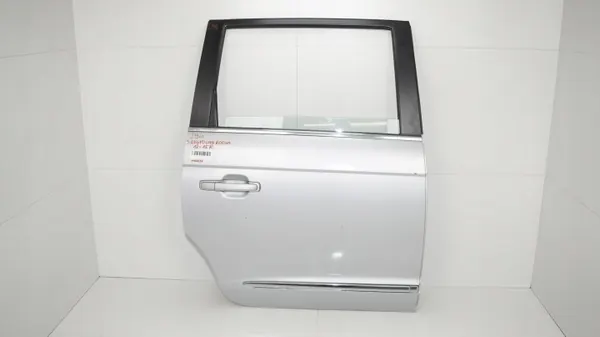 OEM 360180551 Oikea takao SsangYong Rodius-ovi image 2
