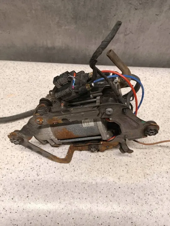 Compresseur de suspension BMW OE OEM 6886721 image 5