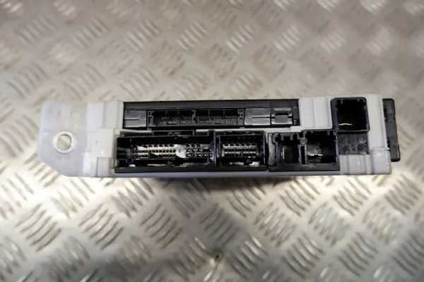 Module Confort Toyota OEM 82730K0080 pour Yaris Hybride image 9