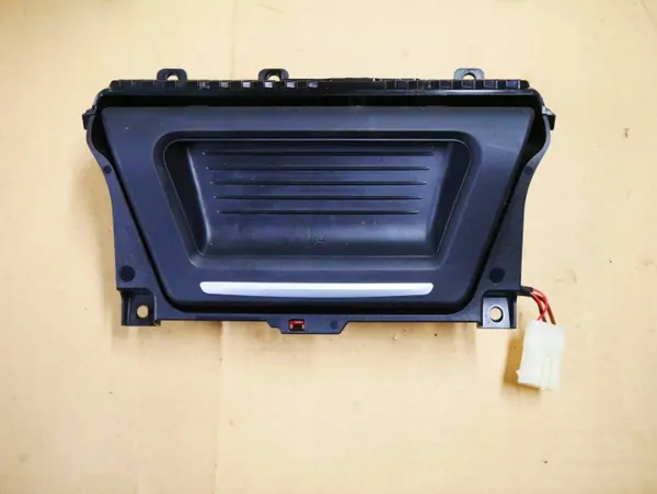 Cinzeiro Compartimento BMW F10 F11 OEM 9206663 image 3