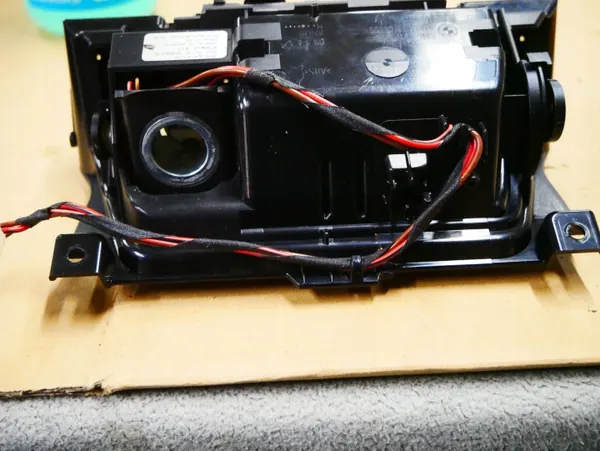 Cinzeiro Compartimento BMW F10 F11 OEM 9206663 image 6