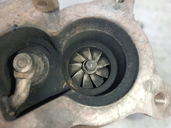 Turbocompresor Peugeot 206 1.4 HDI image 7