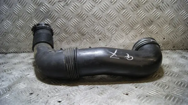 Audi Q7 4.2TDI ilmanotto-putki OEM 7L8129572A image 2