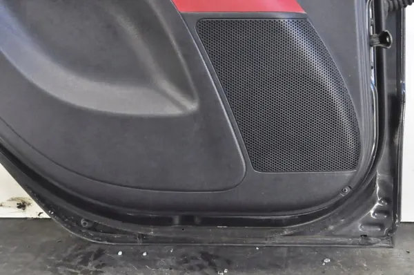 Porta Traseira Esquerda OEM 125 para Hyundai i10 HB 5P image 9