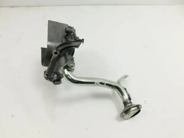 Öljypumppu OEM 37018201 Opel Vectra C 1.9 CDTI:lle image 3