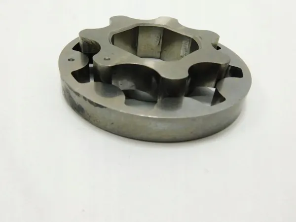 Öljypumppu OEM 37018201 Opel Vectra C 1.9 CDTI:lle image 9
