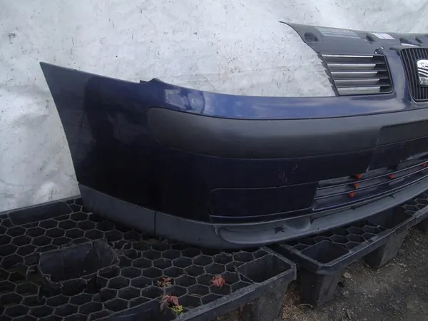 Paraurti anteriore SEAT Ibiza II image 3