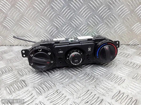 Módulo de control AC Hyundai I20 OEM 972501J640 image 2