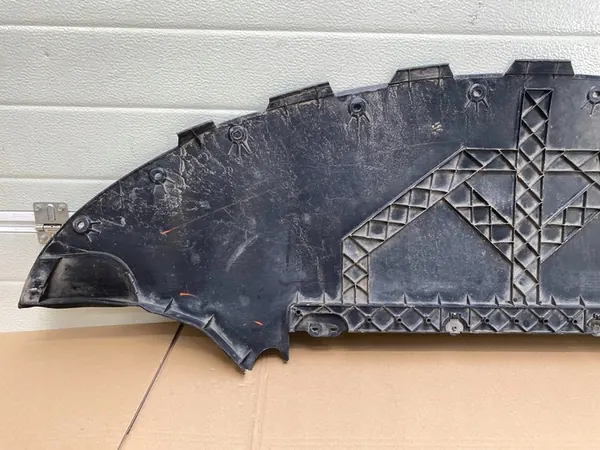 Nedre stötfångarskyddsplatta Tesla Model 3 Framsidan image 4