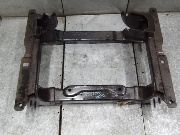 JEEP CHEROKEE KJ 2.8 CRD Sous-châssis avant image 1