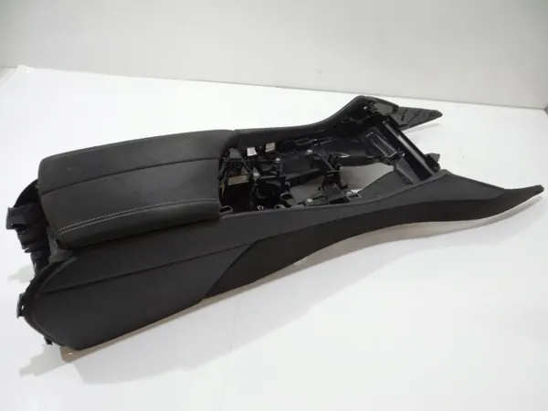 Accoudoir BMW OEM 9171570 pour F10 F11 image 2