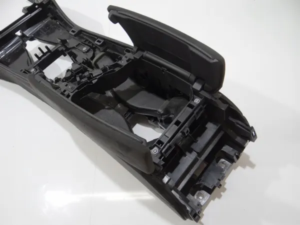 Accoudoir BMW OEM 9171570 pour F10 F11 image 10