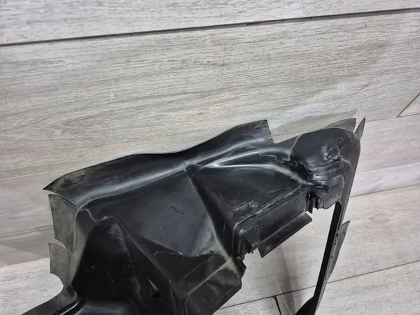 Peugeot Expert Lenkrad Luftansaugung vorne OEM 9808293780 image 2