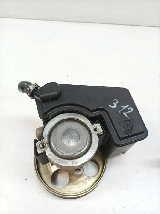 Pompe de direction OEM 26079884 pour Peugeot 206 image 3