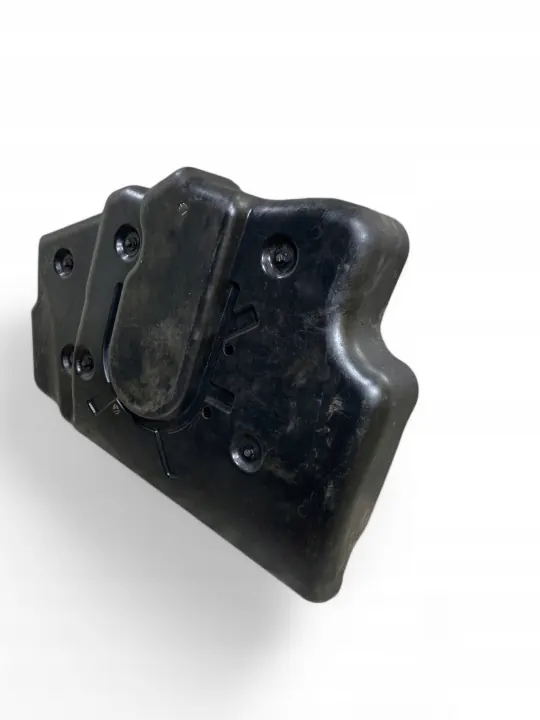Mercedes-Benz GLS X166 brandstoftankschild OEM A1666840200 image 8