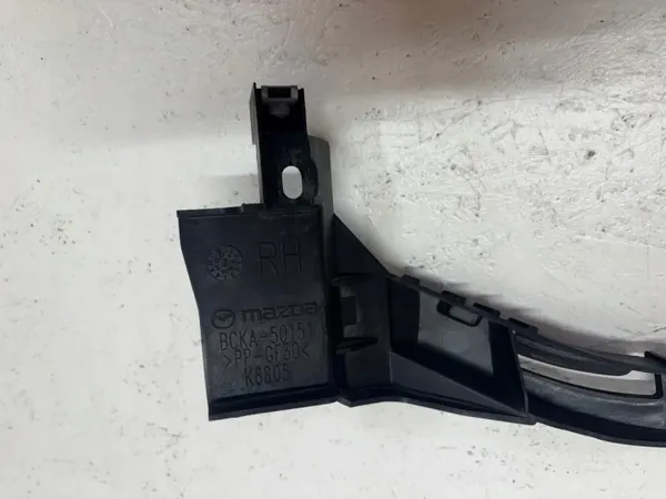 Mazda BCKA-50151 Scheinwerfer-Schiene Rechts Vorne Halterung image 8