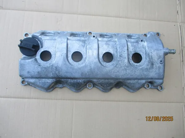 Couvercle de soupape Nissan X-Trail I 2.2 DCI image 1