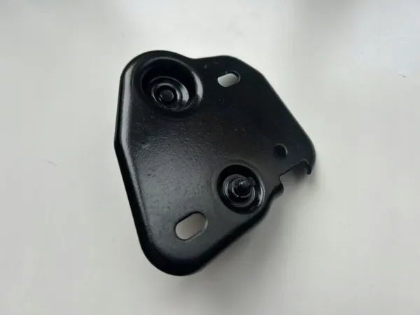 Audi A1 II Haubenverriegelung links OEM 82A823185 LH image 3