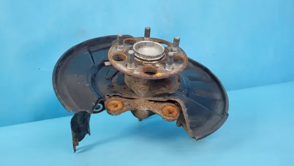 Toyota RAV4 V 19r höger bakknä OEM 42304-42060 image 4